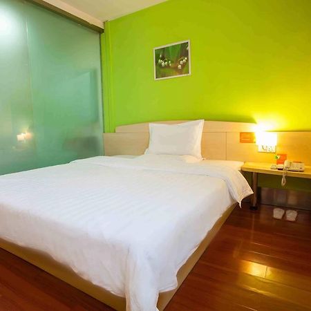 7Days Inn Nanchang North Railway Station Square Nanchang (Jiangxi) Quarto foto