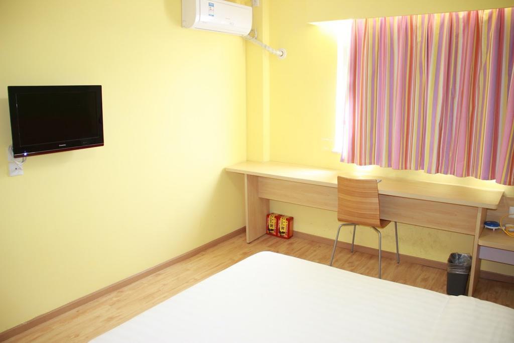 7Days Inn Nanchang North Railway Station Square Nanchang (Jiangxi) Exterior foto