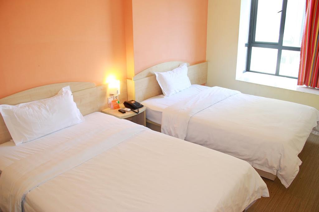 7Days Inn Nanchang North Railway Station Square Nanchang (Jiangxi) Exterior foto