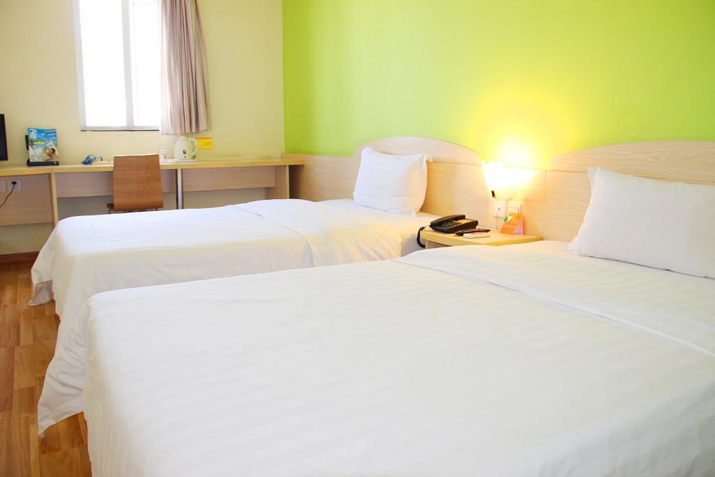 7Days Inn Nanchang North Railway Station Square Nanchang (Jiangxi) Exterior foto
