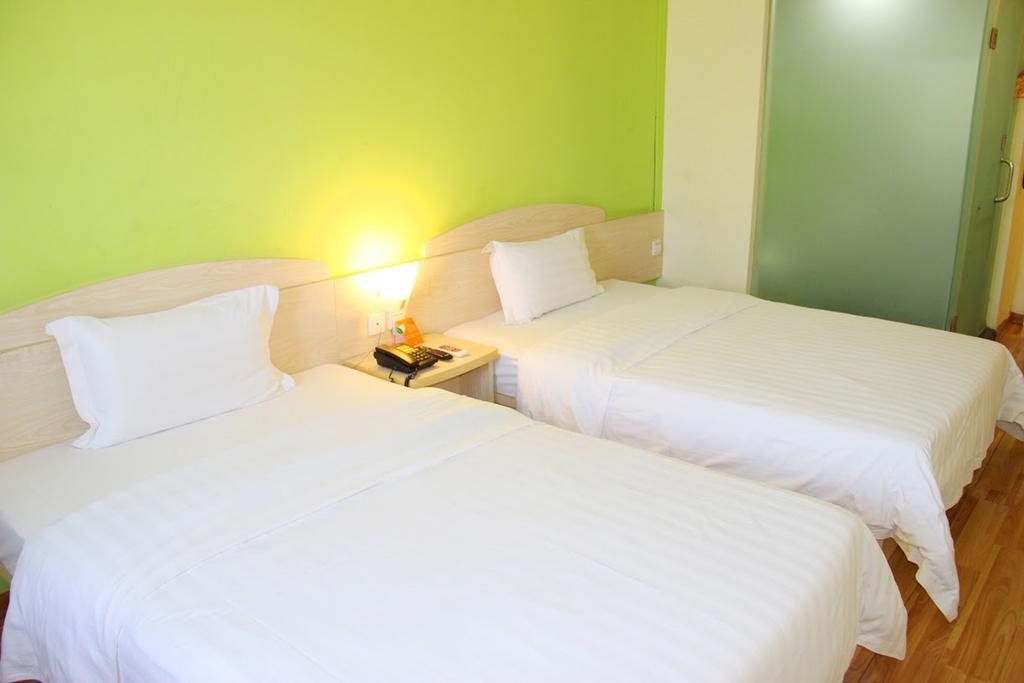 7Days Inn Nanchang North Railway Station Square Nanchang (Jiangxi) Exterior foto