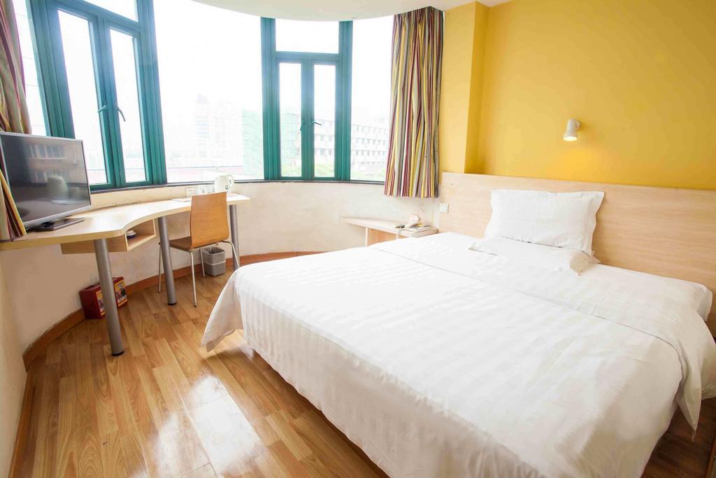 7Days Inn Nanchang North Railway Station Square Nanchang (Jiangxi) Quarto foto